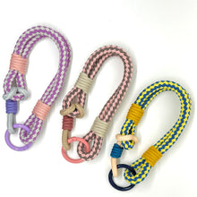 Load image into Gallery viewer, Houndstooth Loops - Phone Straps
