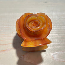 Load image into Gallery viewer, Rose Hair Claws
